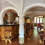 美思戈尔维尔特酒店 4*