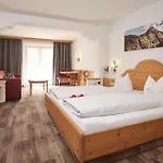 美思戈尔维尔特酒店 4*