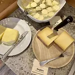 美思戈尔维尔特酒店